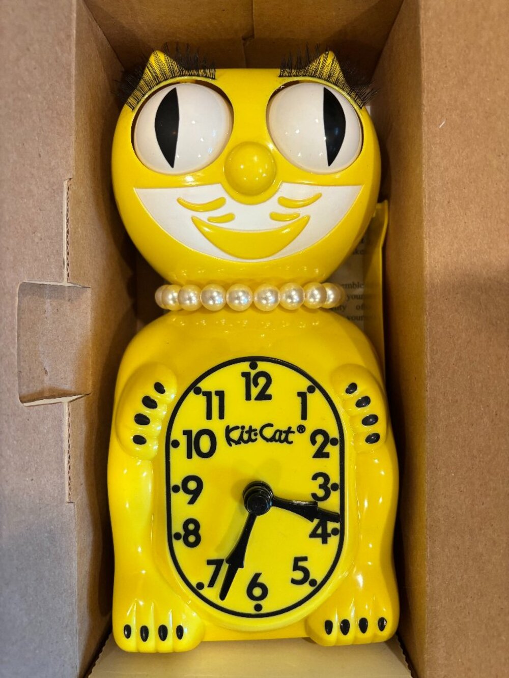 Kit-Cat Klock kit cat clock NIB w/BOX Majestic Yellow USA Requires Batteries